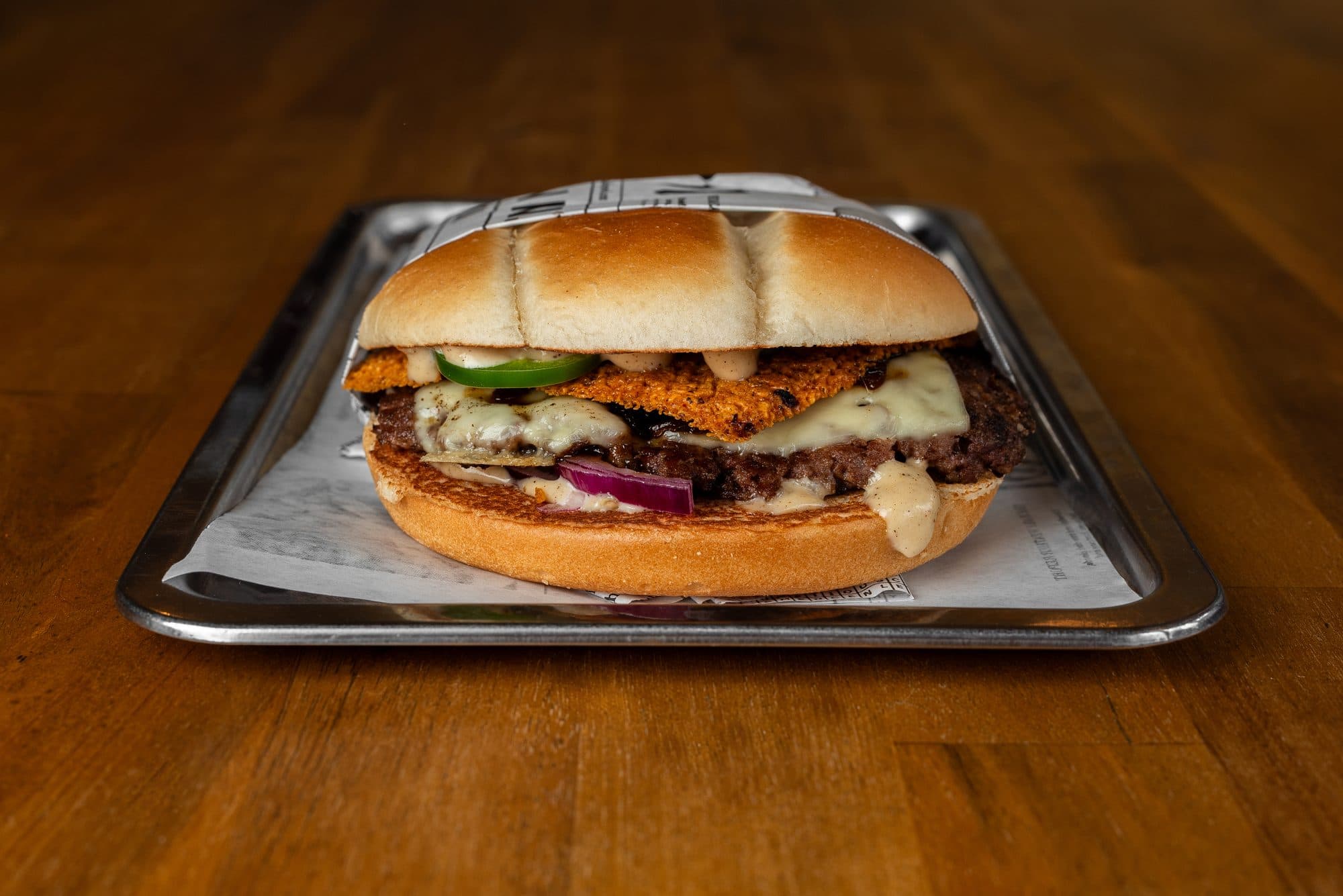 El Cielo burger tálcán